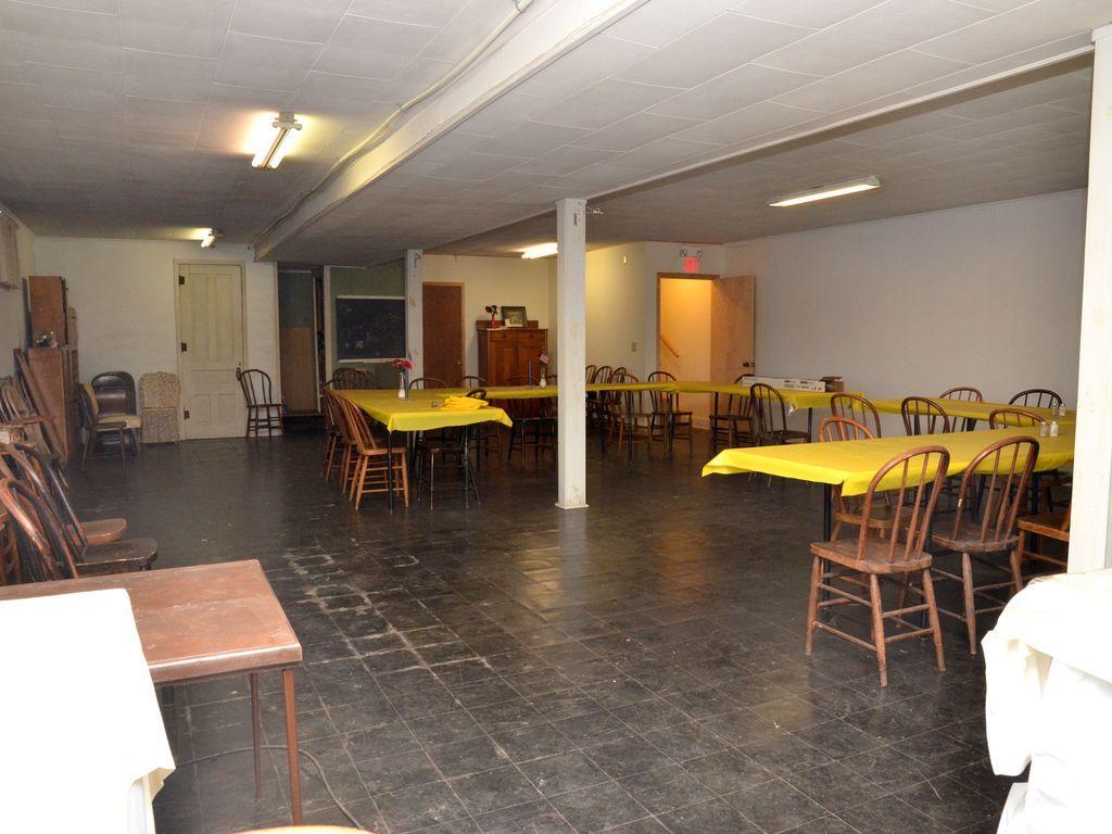 602 Main Avenue S Property Photo 17