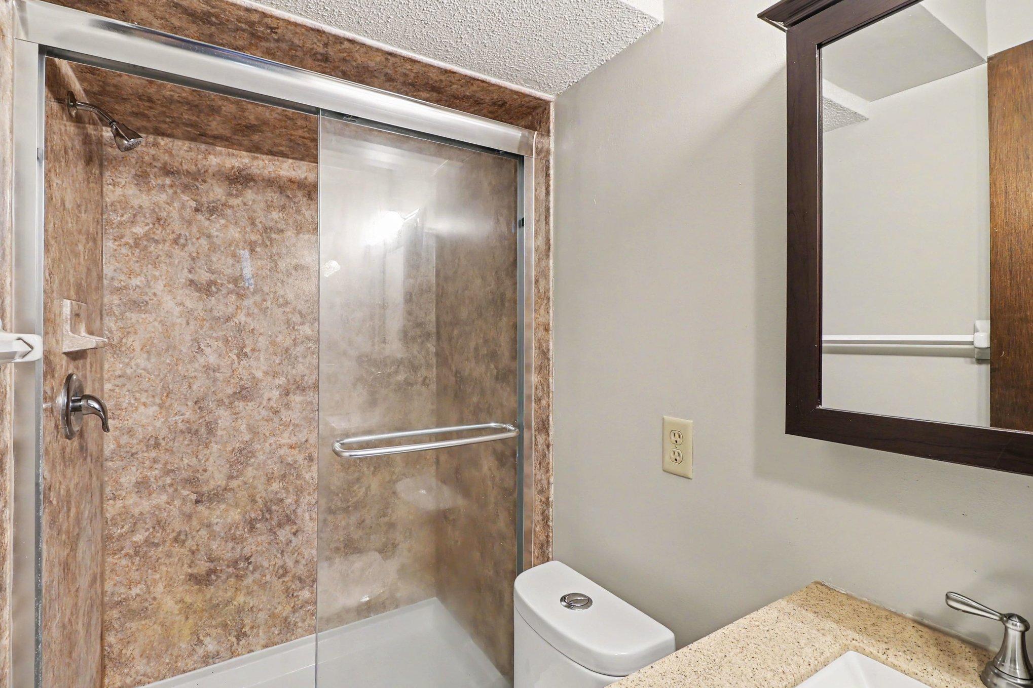 4490 Woodgate Point Property Photo 13