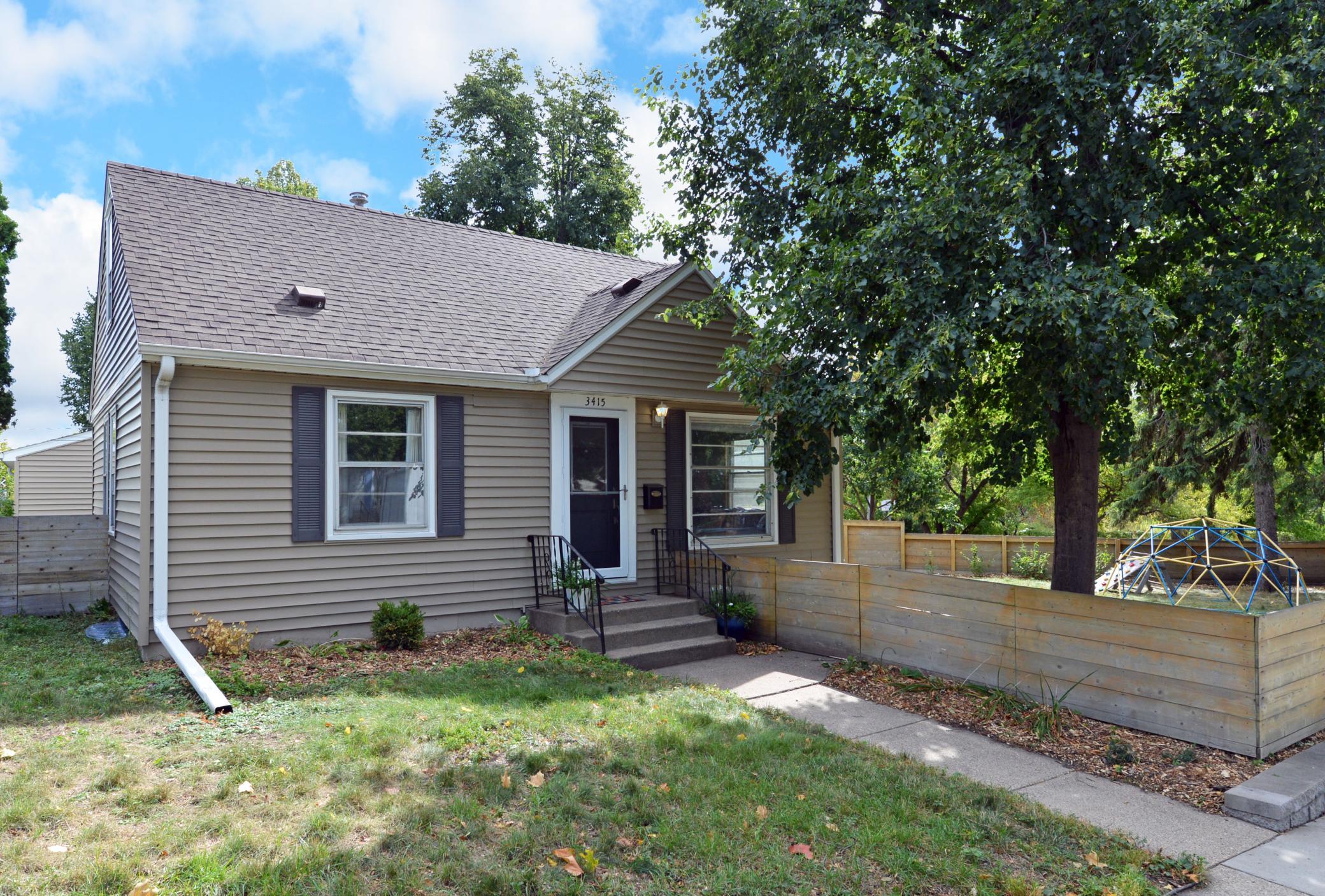 3415 2 1/2 Street Ne Property Photo 1