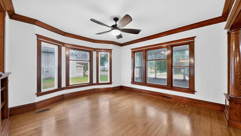 706 N Broadway Avenue Property Photo 14