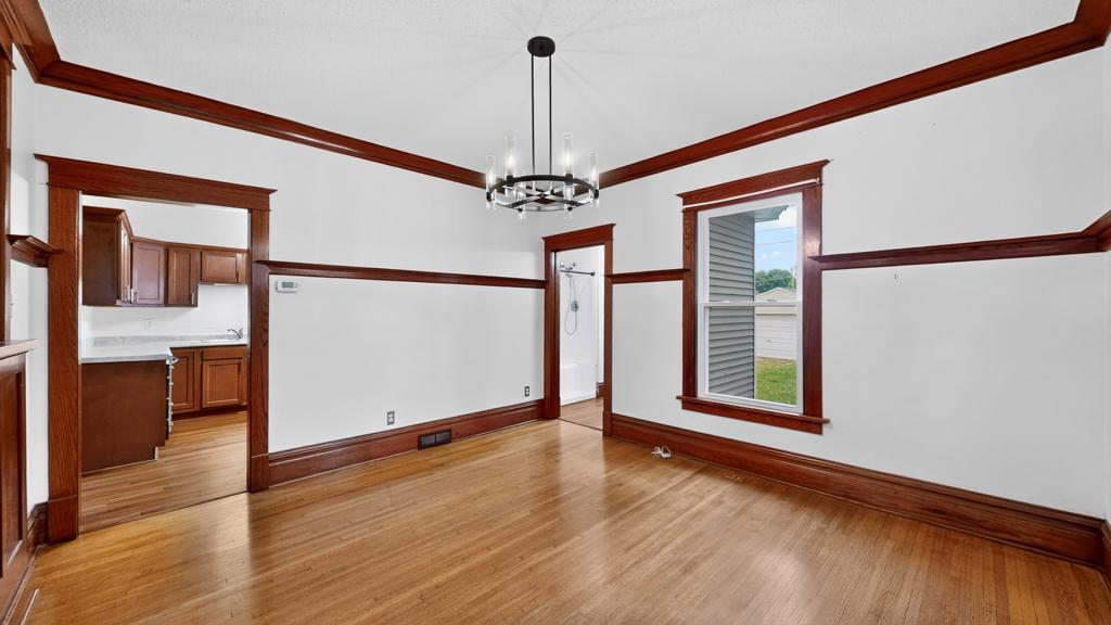 706 N Broadway Avenue Property Photo 15