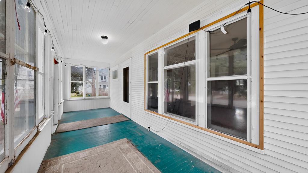 706 N Broadway Avenue Property Photo 20