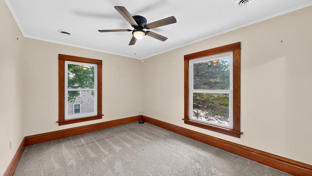 706 N Broadway Avenue Property Photo 25