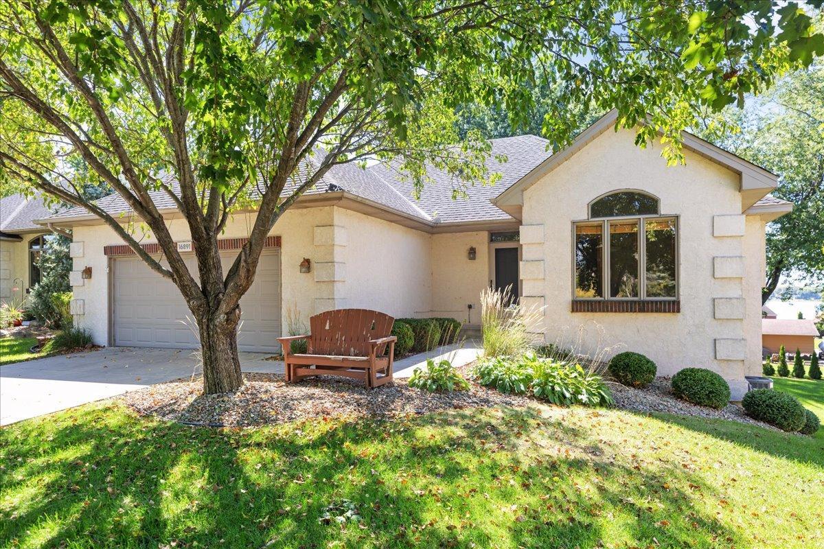 16891 88th Avenue N Property Photo 1