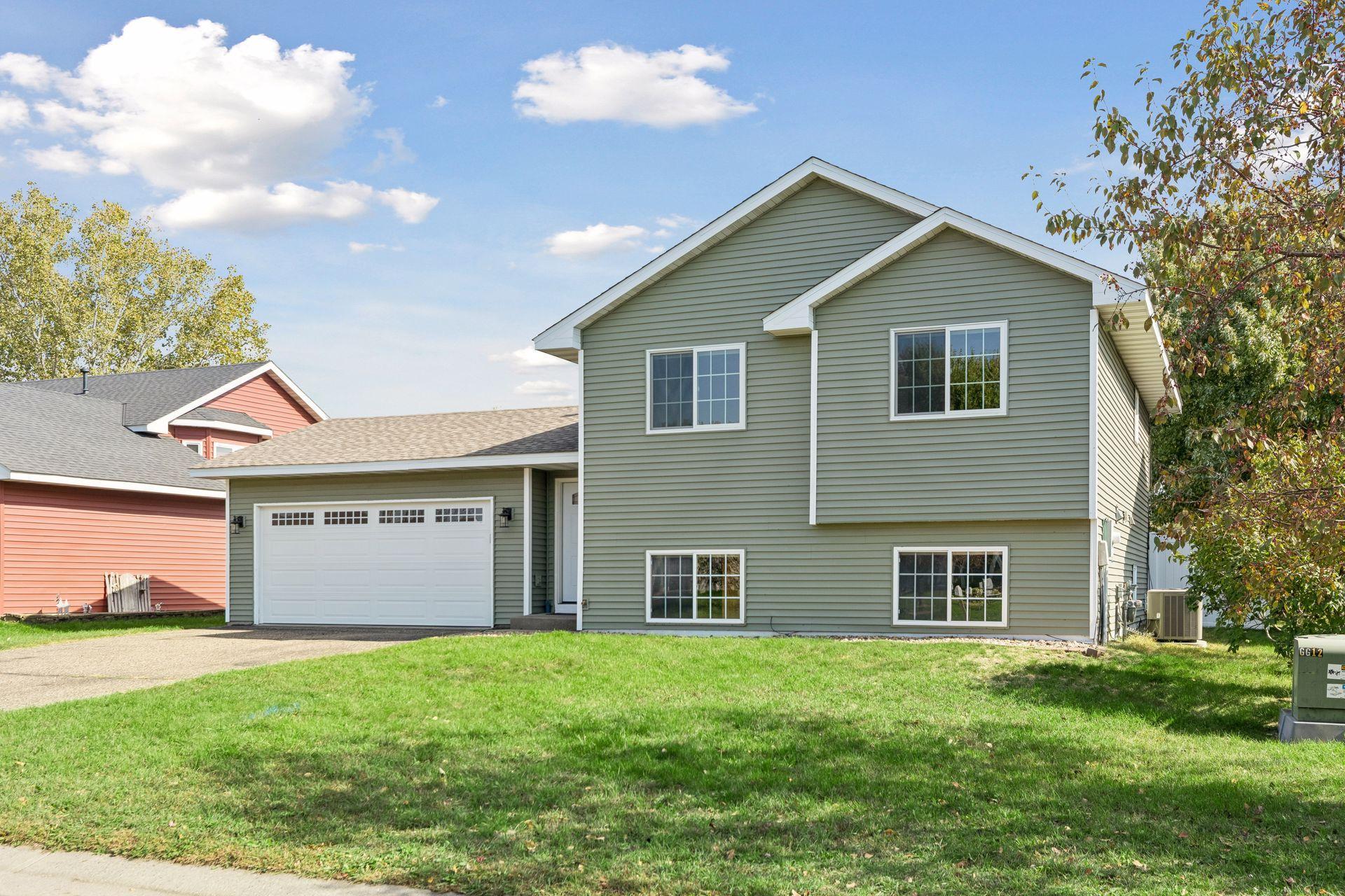 1816 Lupine Drive Property Photo 1