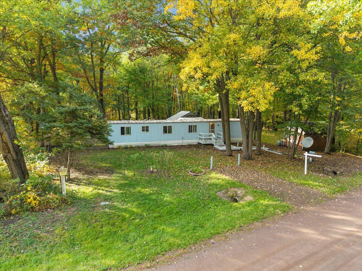 25261 Maple Tree Lane Property Photo 3