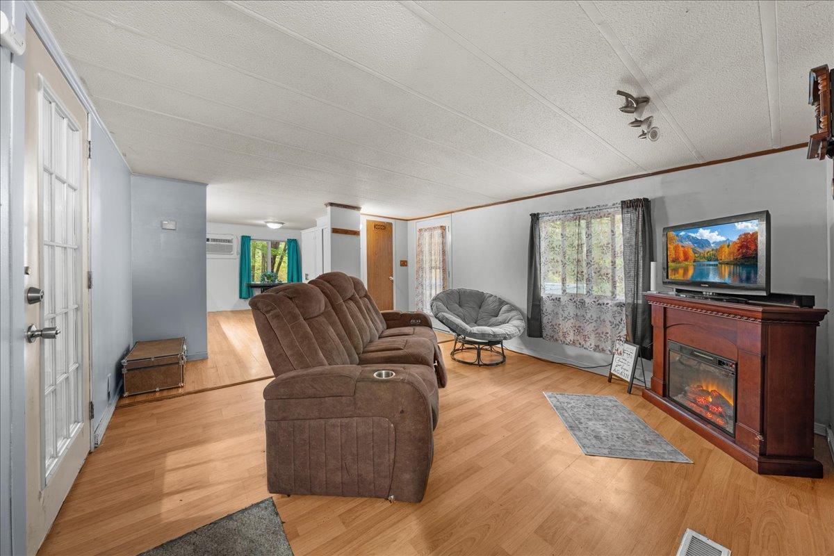 25261 Maple Tree Lane Property Photo 8