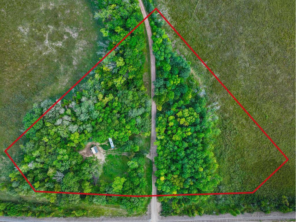 23384 W Reno Lake Road Property Photo 1