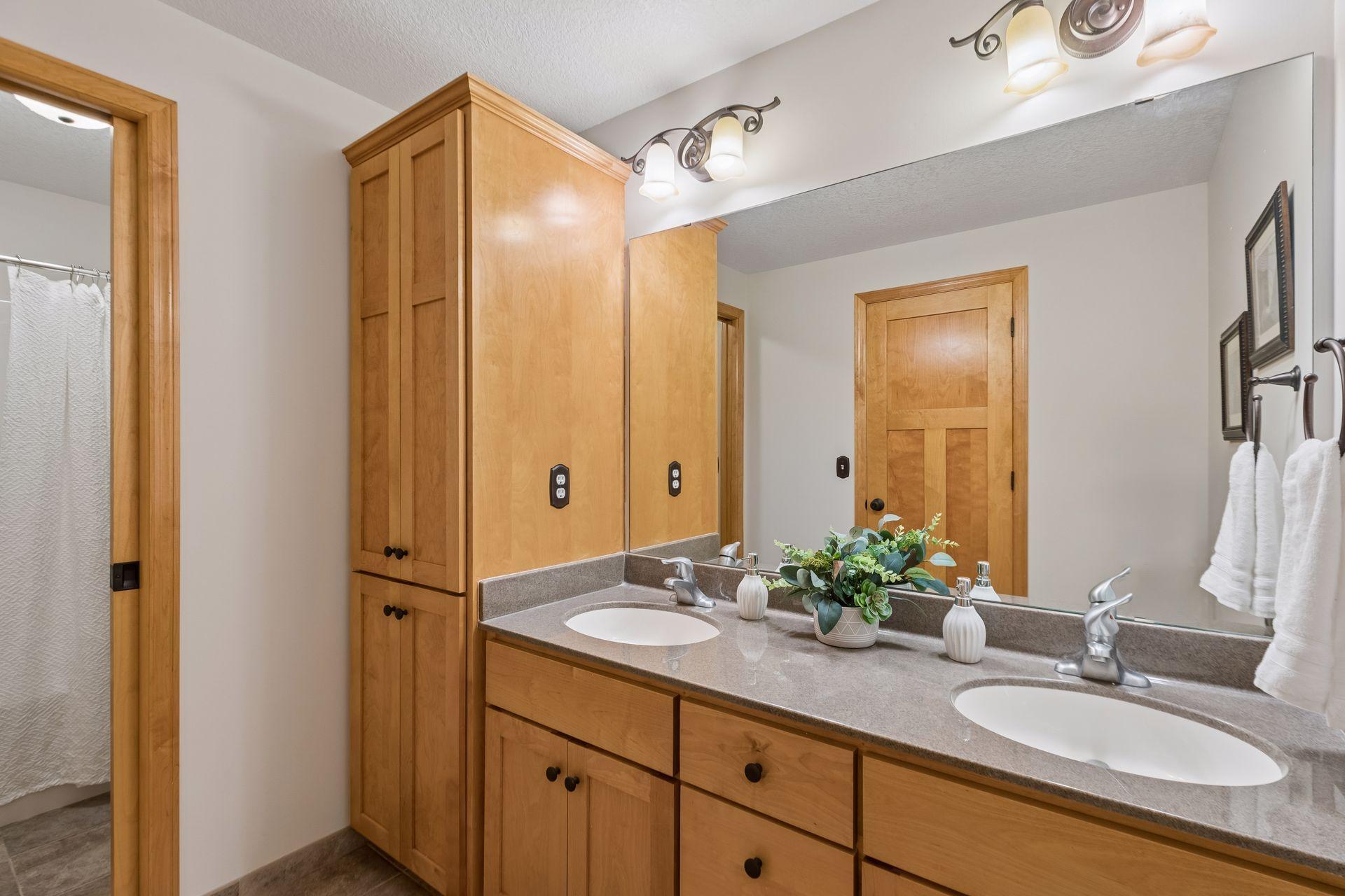 4315 Canby Avenue Property Photo 38