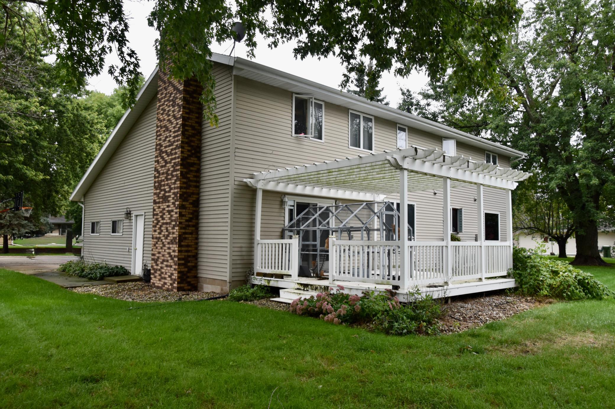 107 Circle Drive Property Photo 3