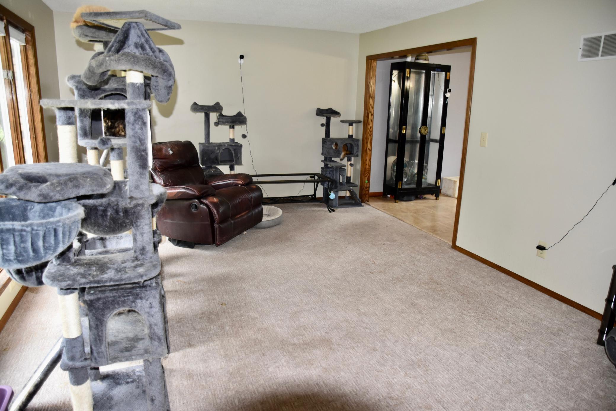 107 Circle Drive Property Photo 6