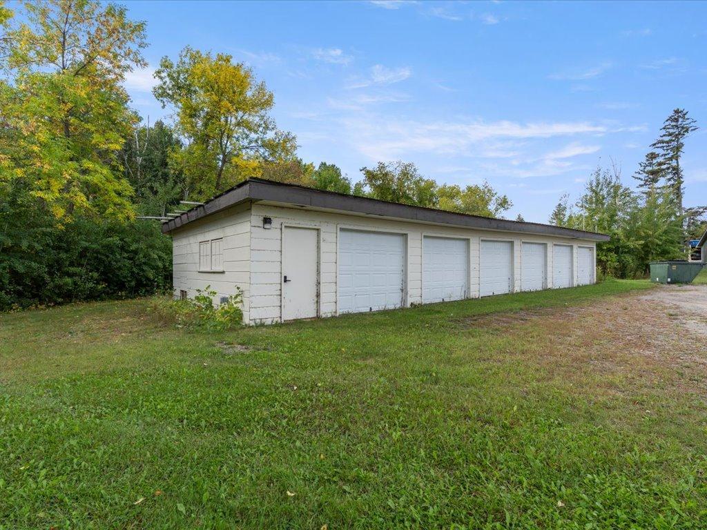 107 Minnesota Avenue E Property Photo 40