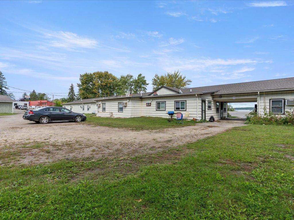 107 Minnesota Avenue E Property Photo 41