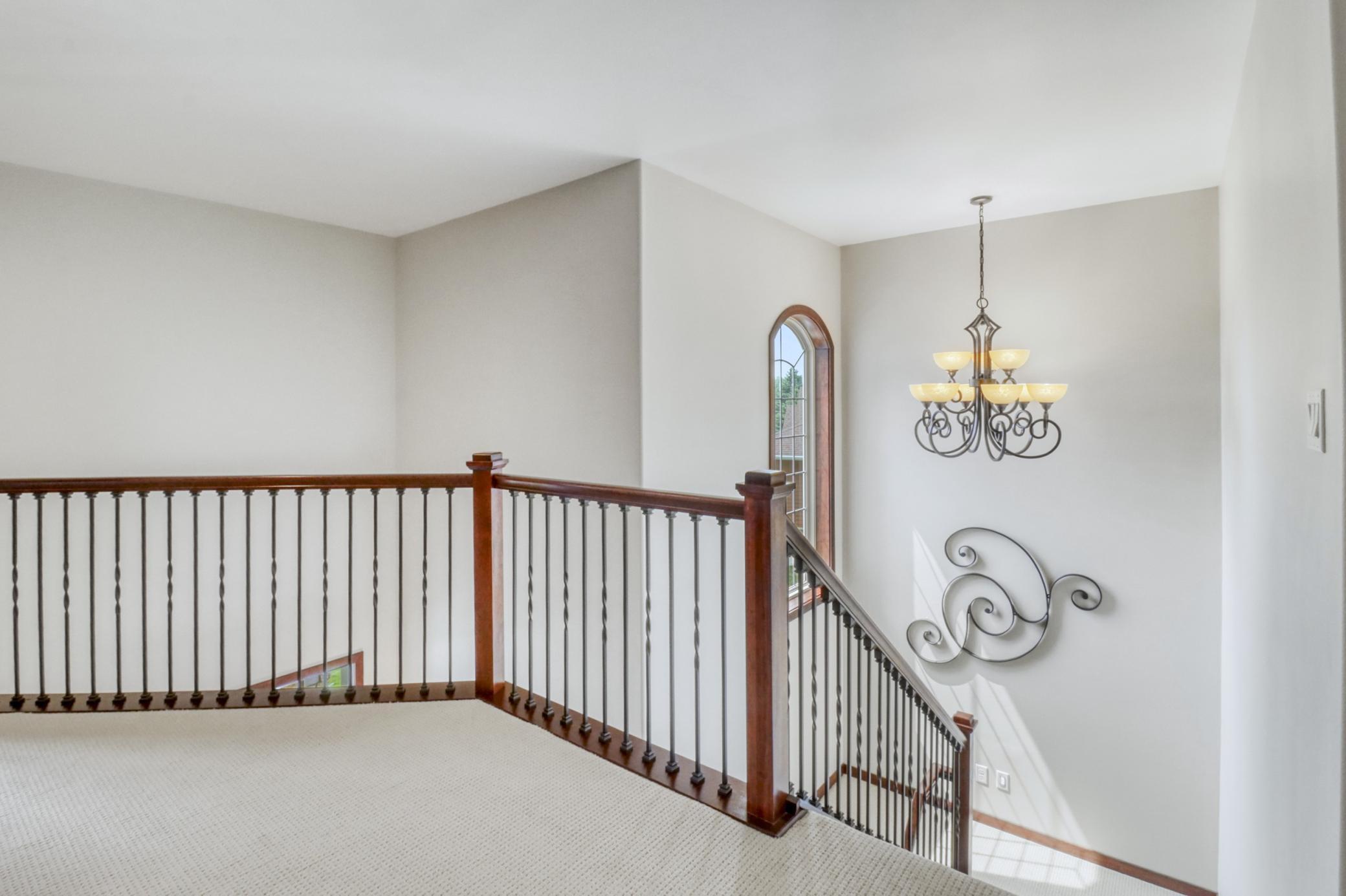 5827 Silverleaf Drive S Property Photo 39