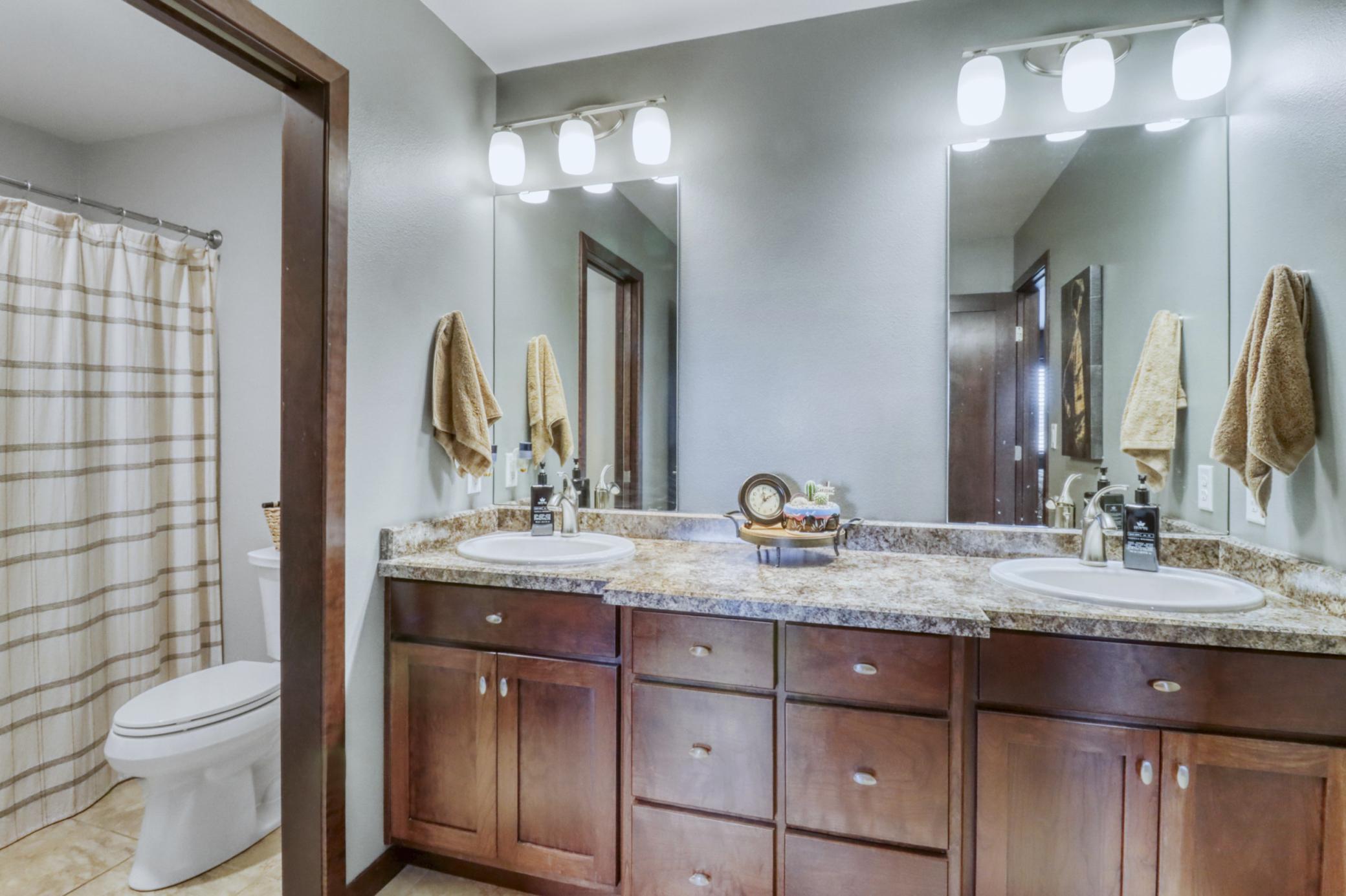 5827 Silverleaf Drive S Property Photo 48