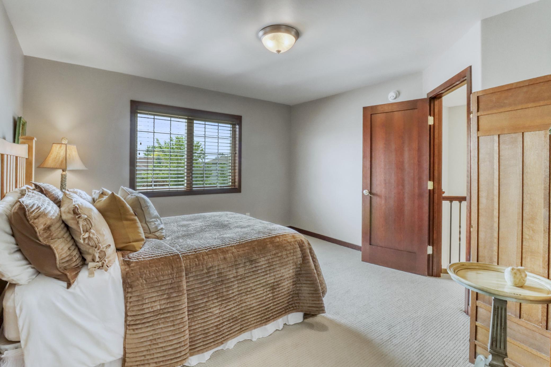 5827 Silverleaf Drive S Property Photo 49
