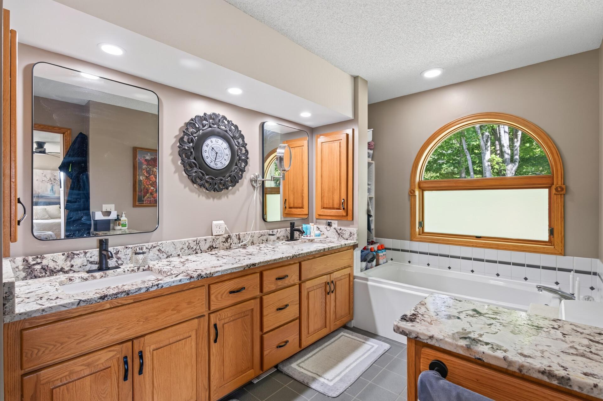 14372 Heather Ridge Drive Property Photo 18