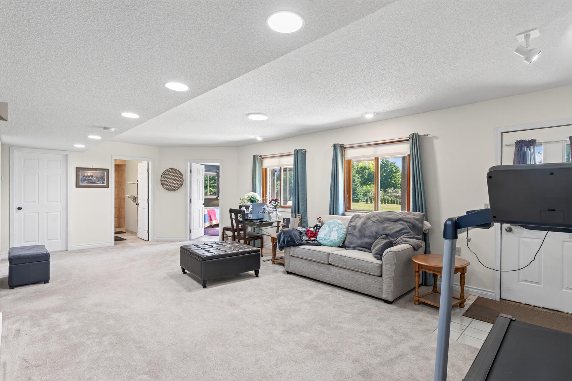 14372 Heather Ridge Drive Property Photo 23