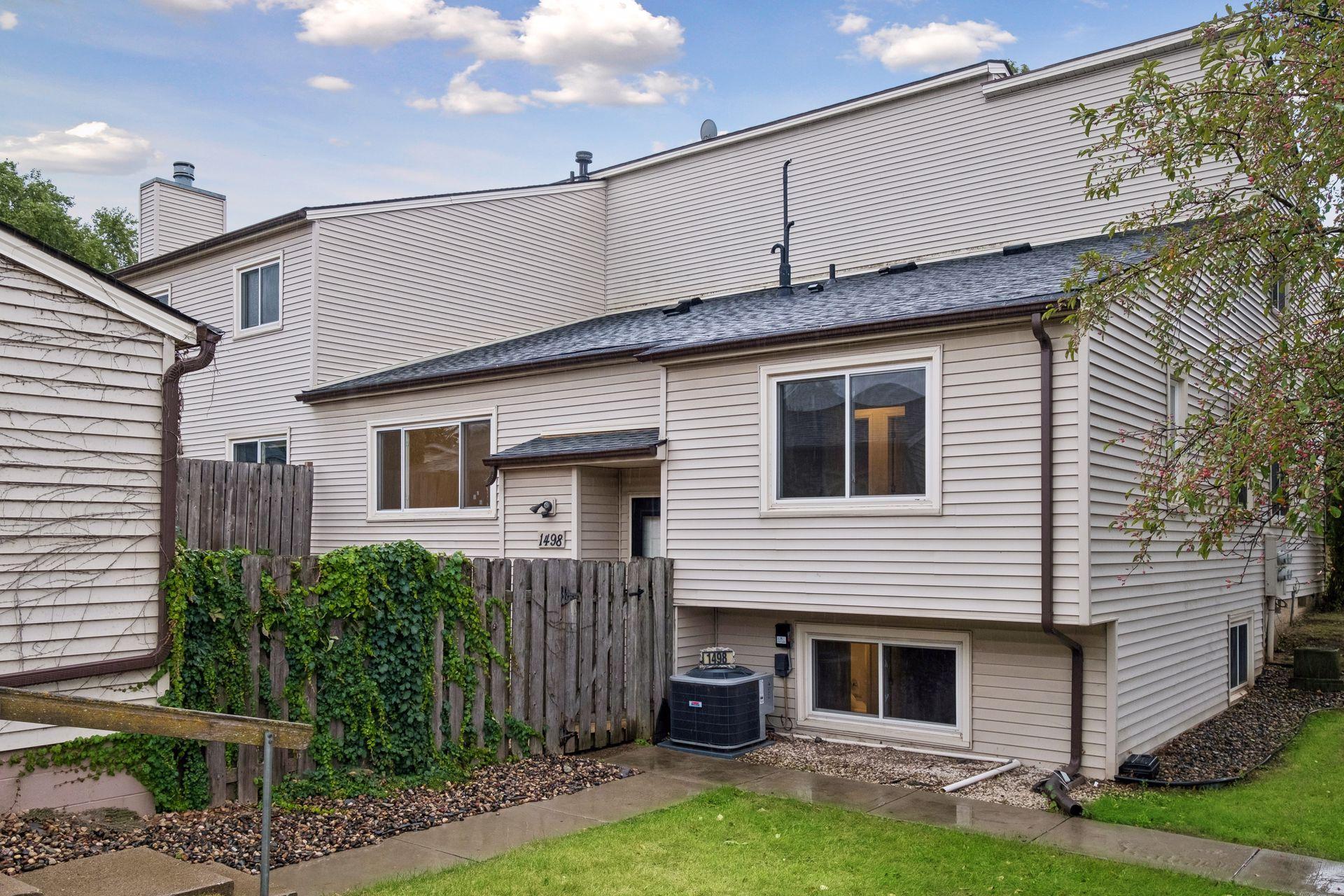 1498 Woodview Avenue W Property Photo 1