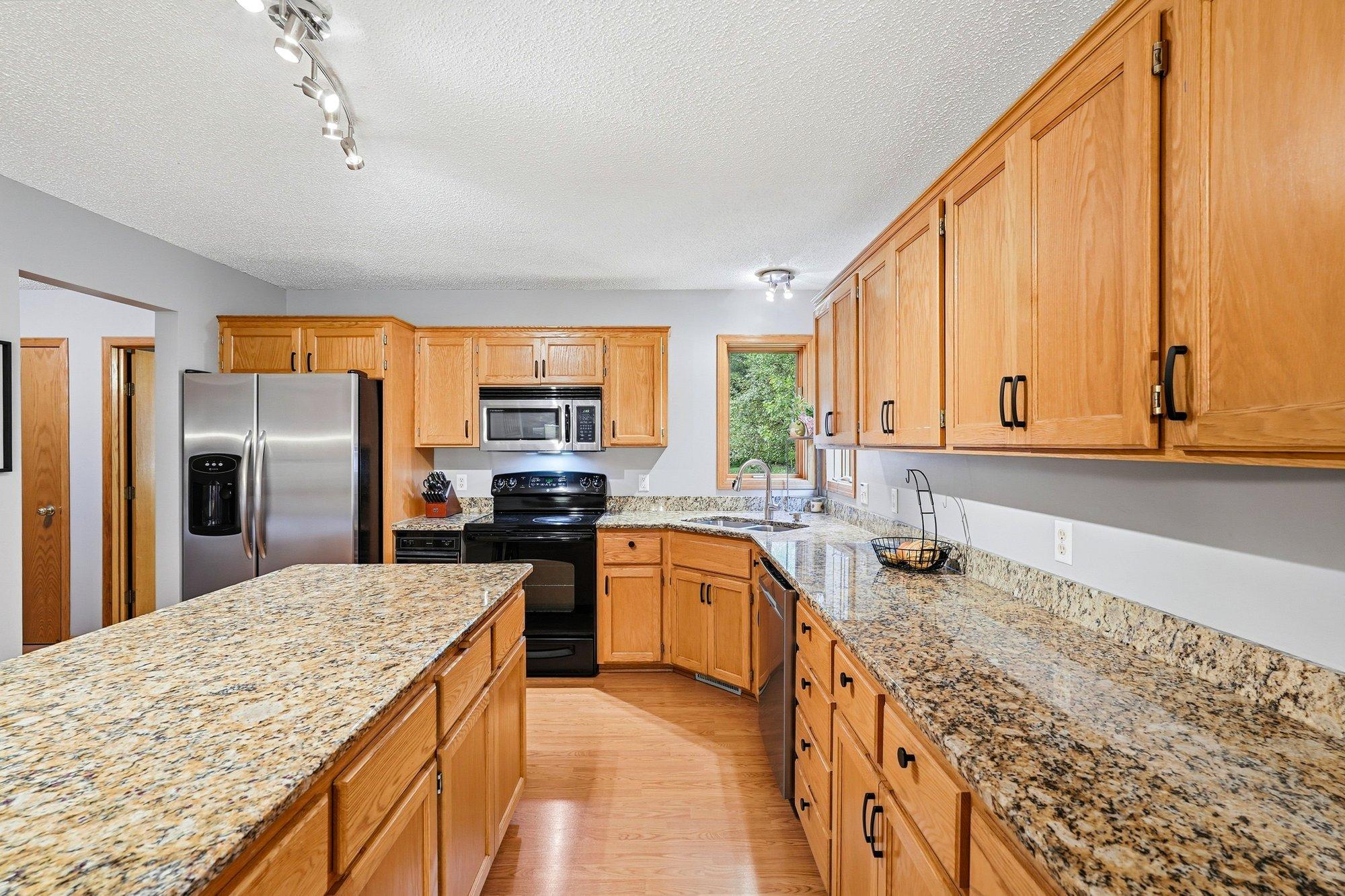 524 Eastwood Court Property Photo 19