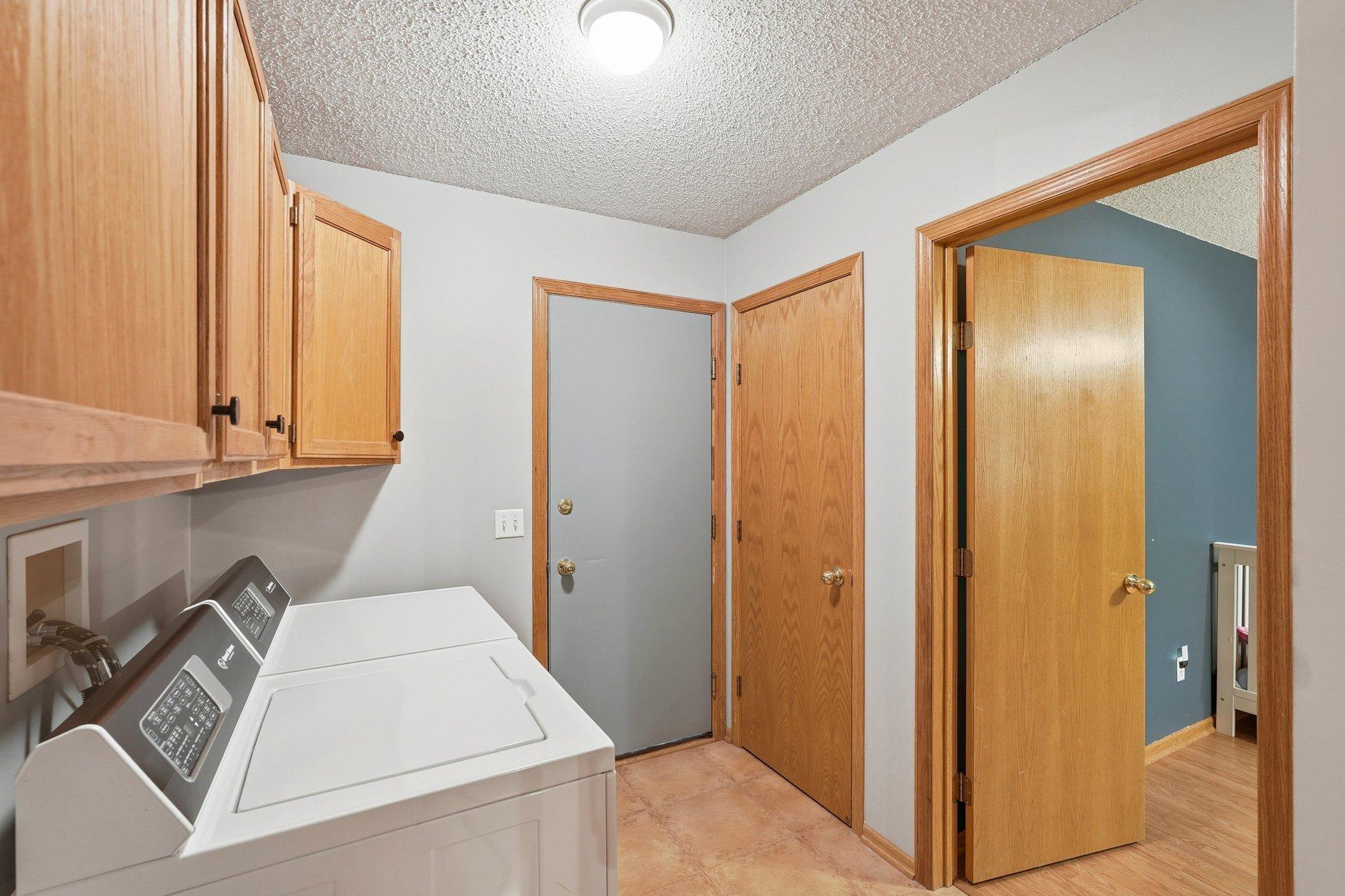 524 Eastwood Court Property Photo 24