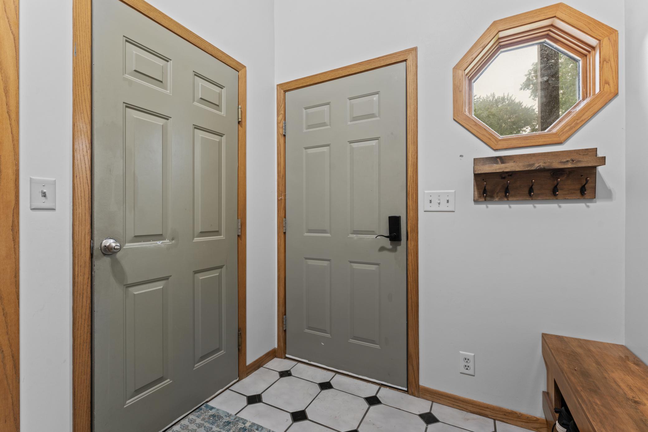 145 4th Avenue Nw Property Photo 3