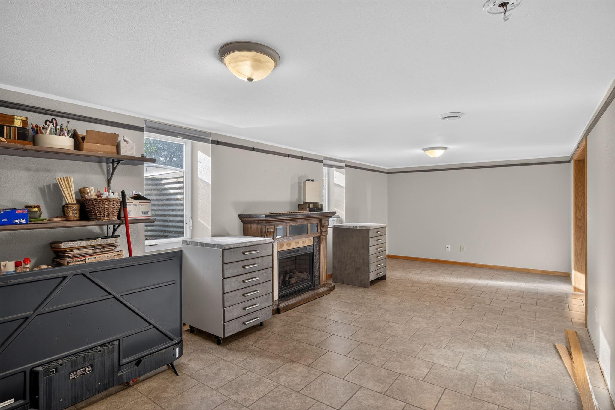 600 E Park Street Property Photo 15