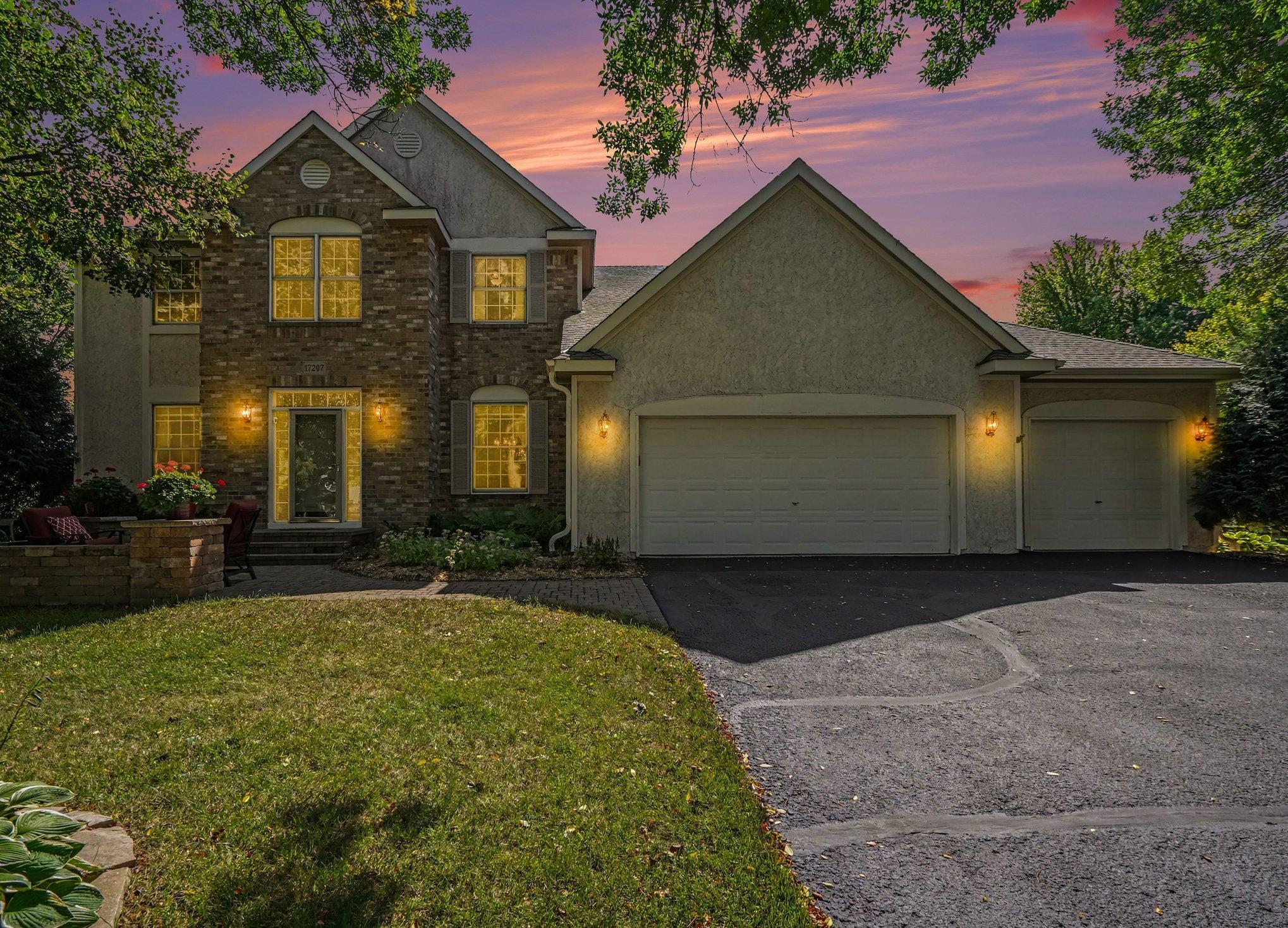 17207 Trenton Lane Property Photo 1