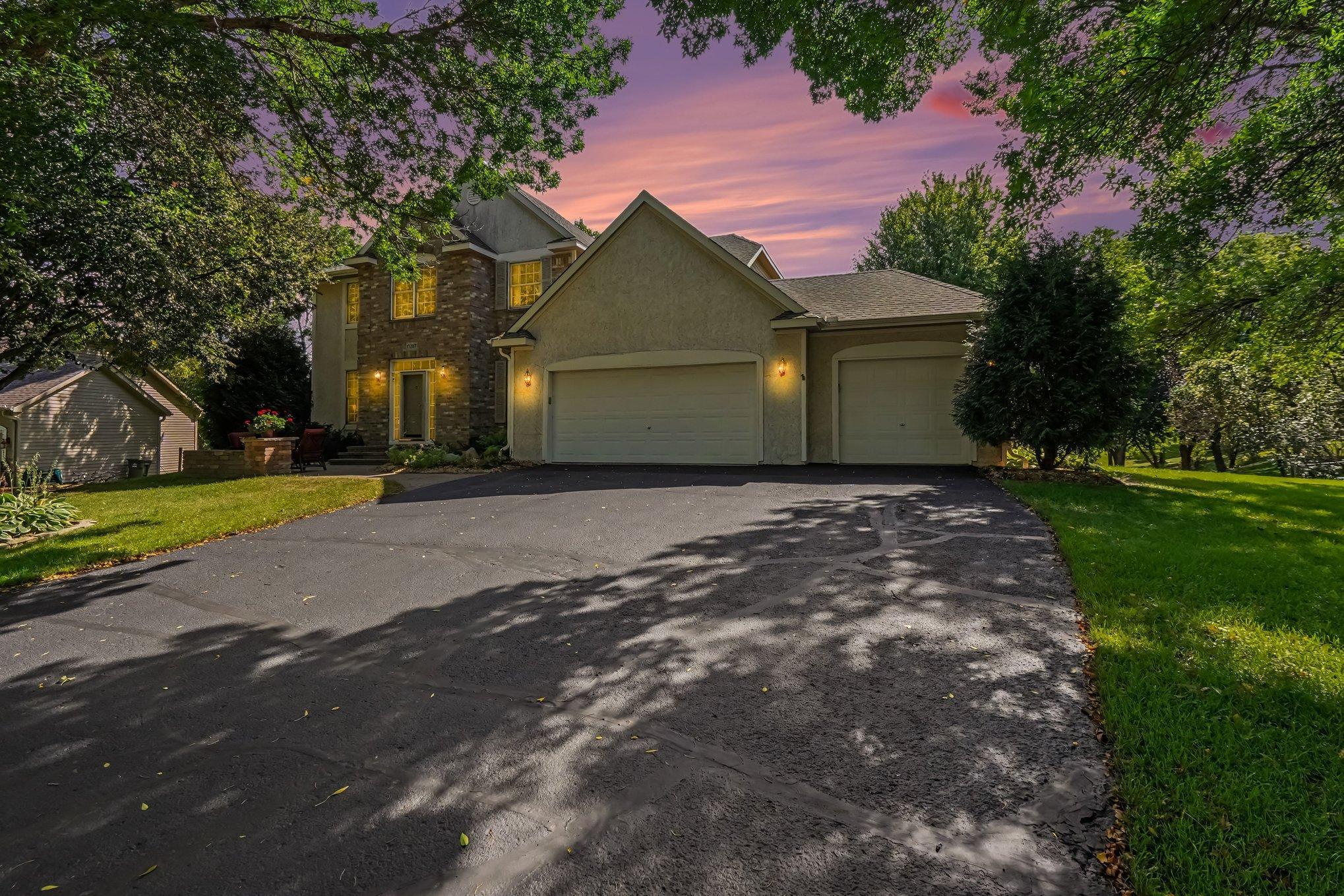 17207 Trenton Lane Property Photo 3