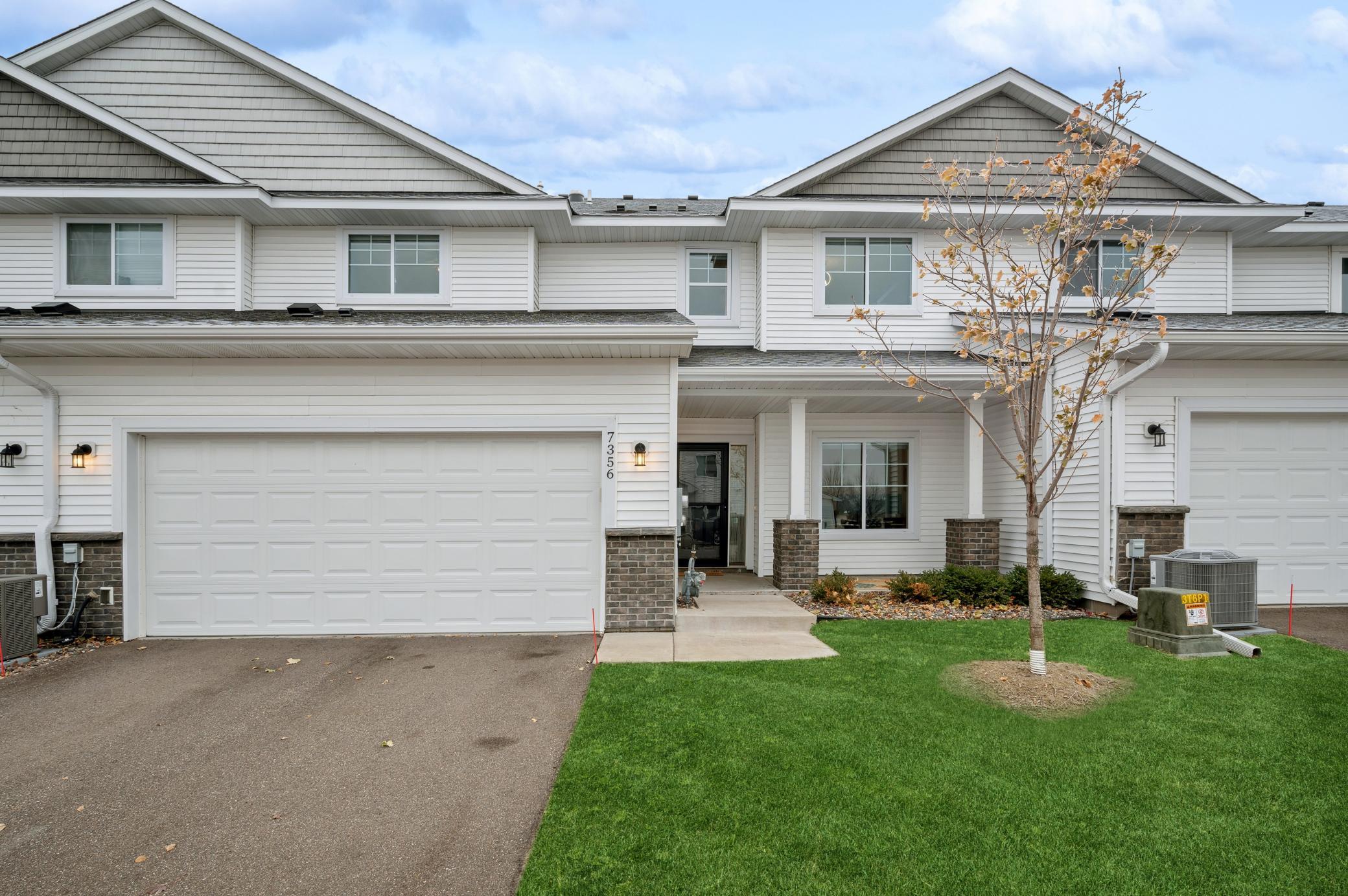7356 Kalland Circle NE Property Photo 1