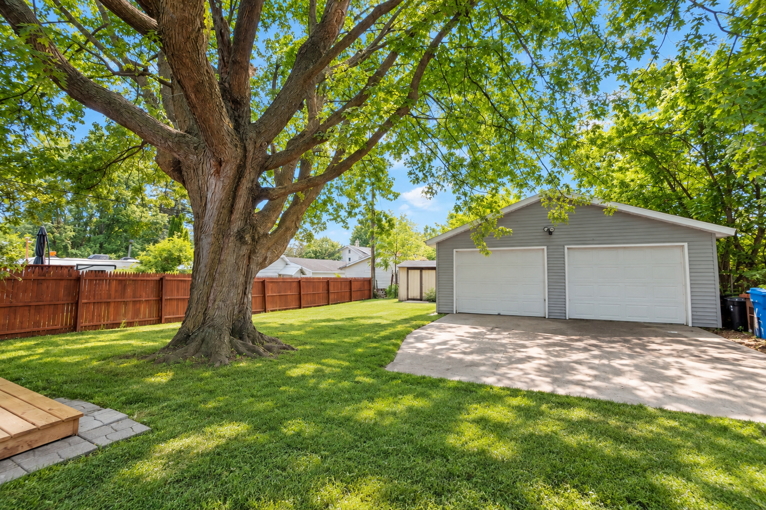 114 E Juniper Avenue Property Photo 3