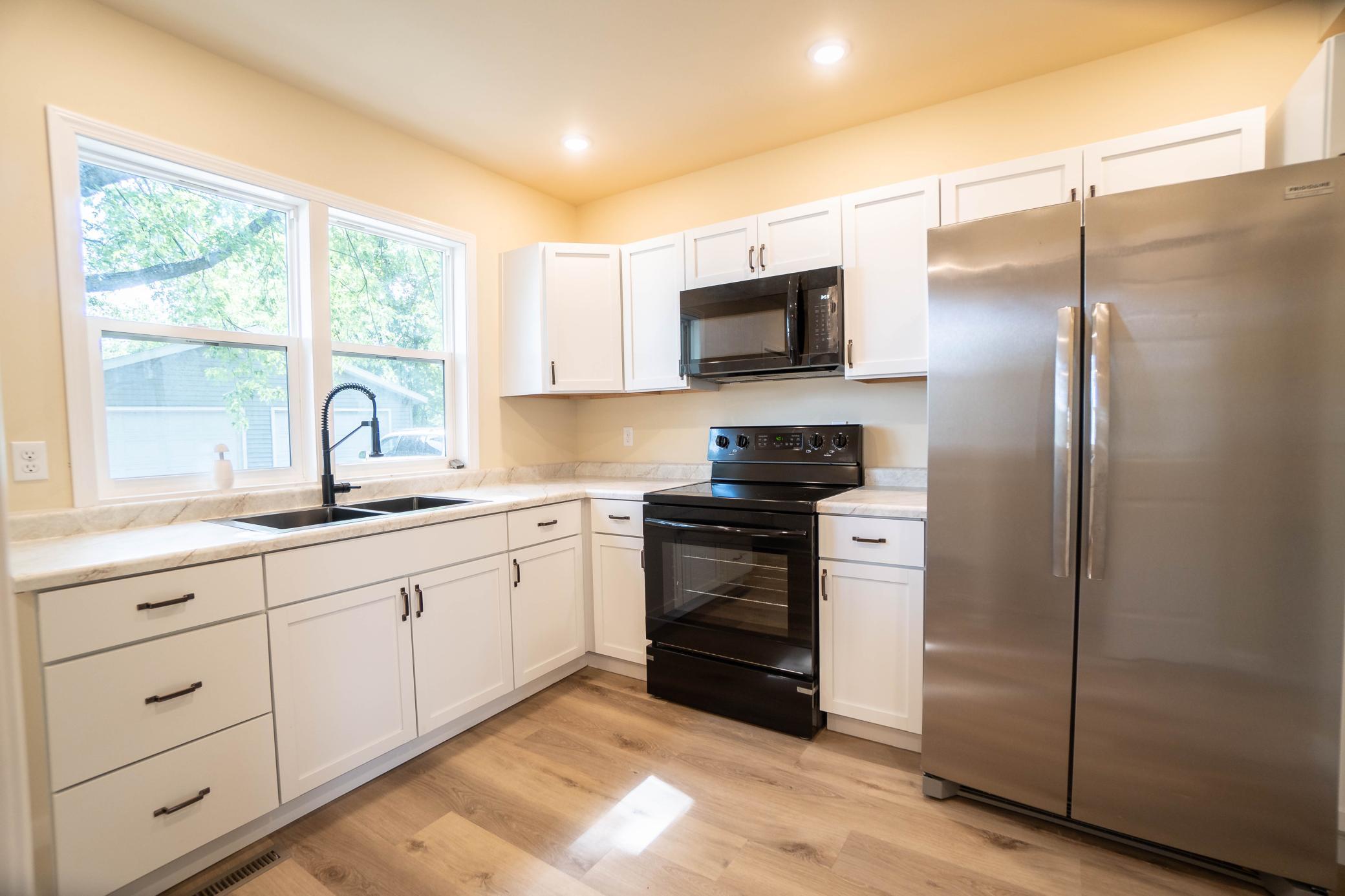 114 E Juniper Avenue Property Photo 8