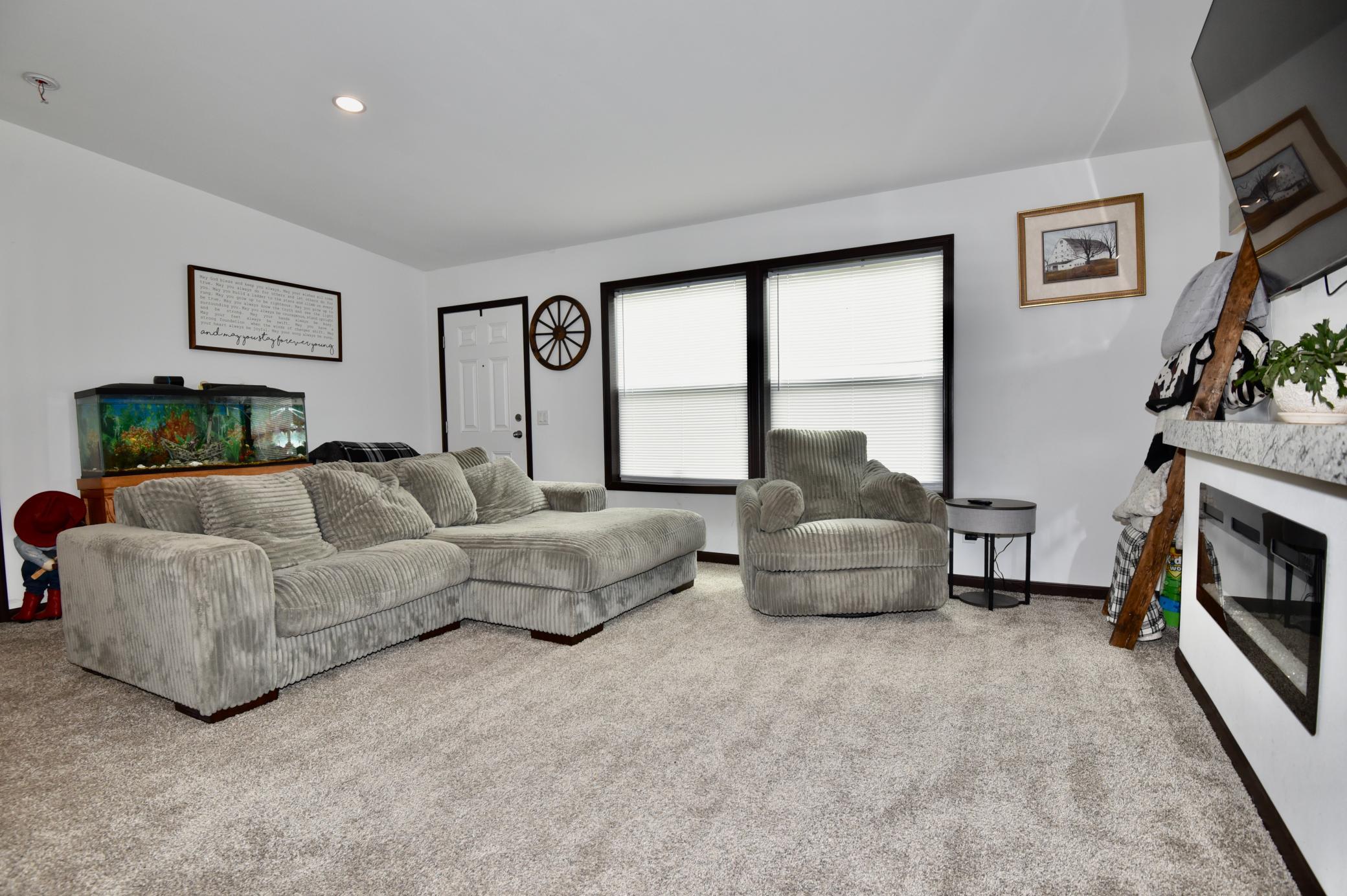 503 E Rutherford Street Property Photo 25