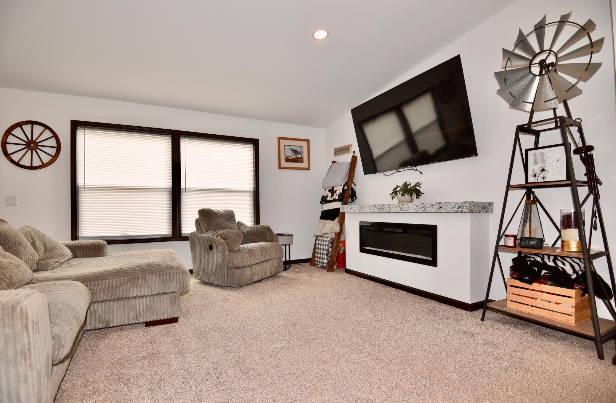 503 E Rutherford Street Property Photo 26