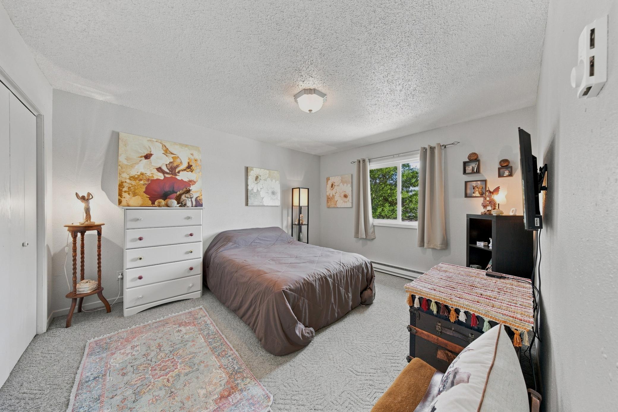 233 19th Street E Property Photo 19