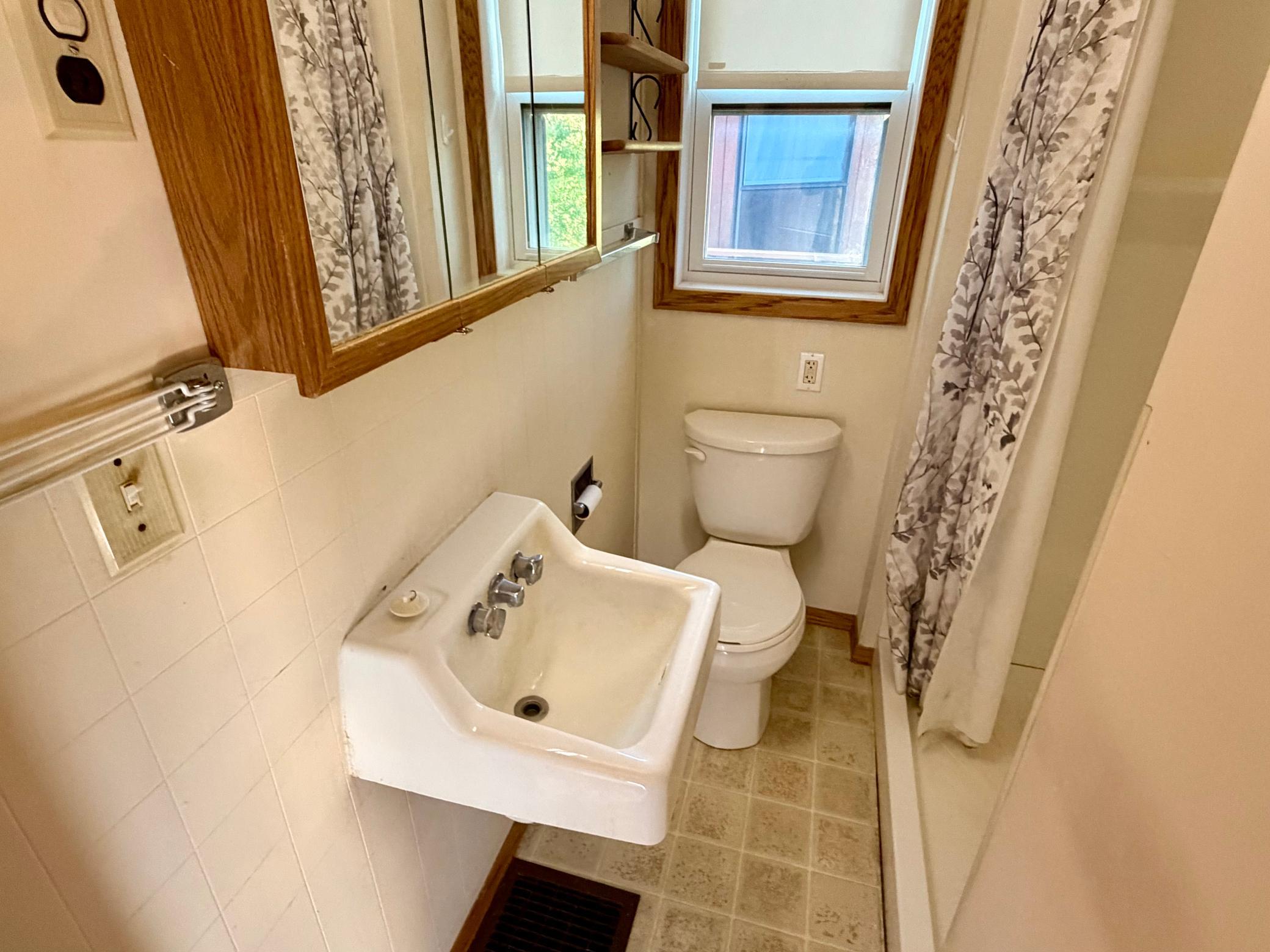 231 Sorenson Street Property Photo 24