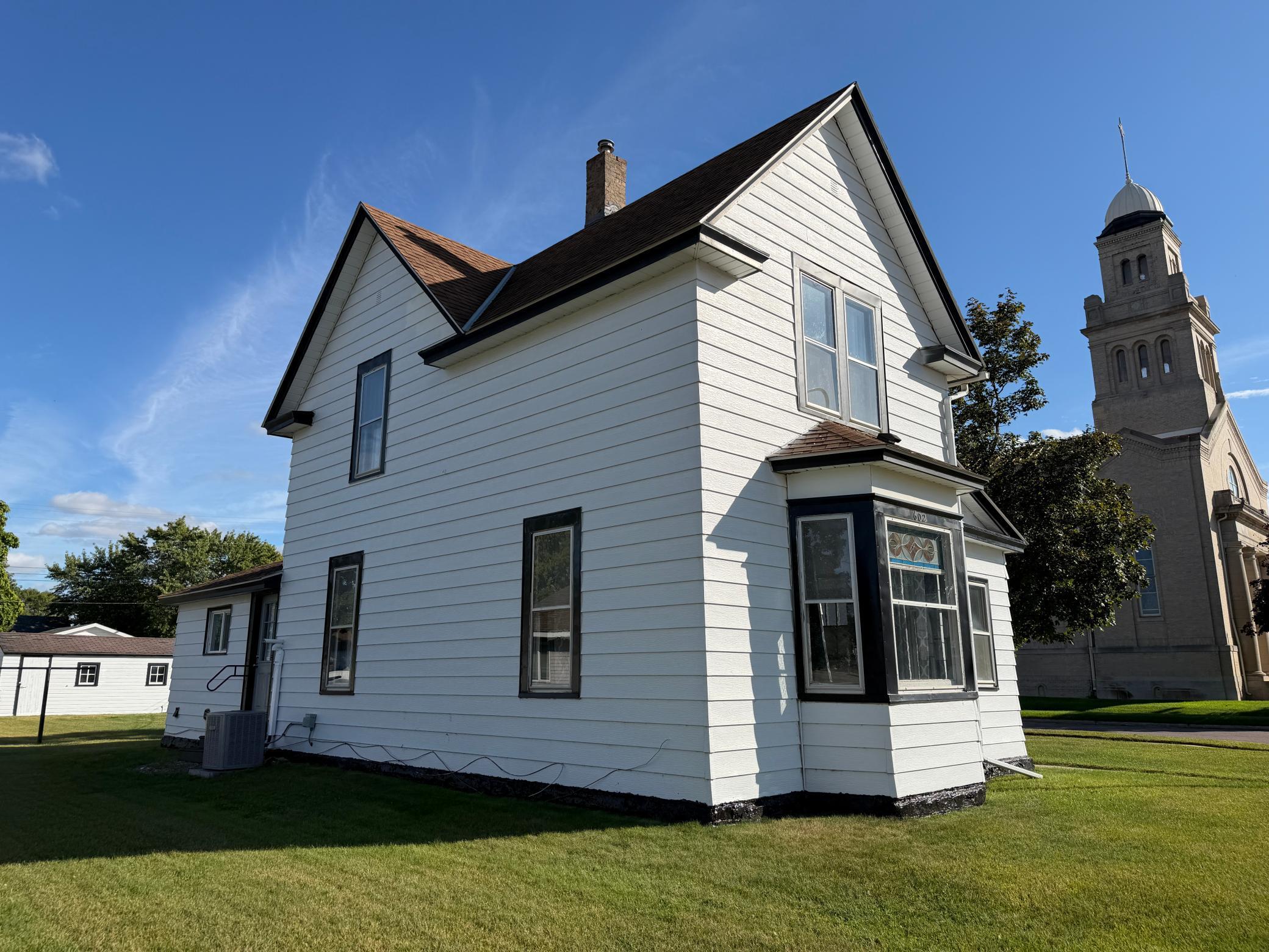 602 13th Street N Property Photo 4