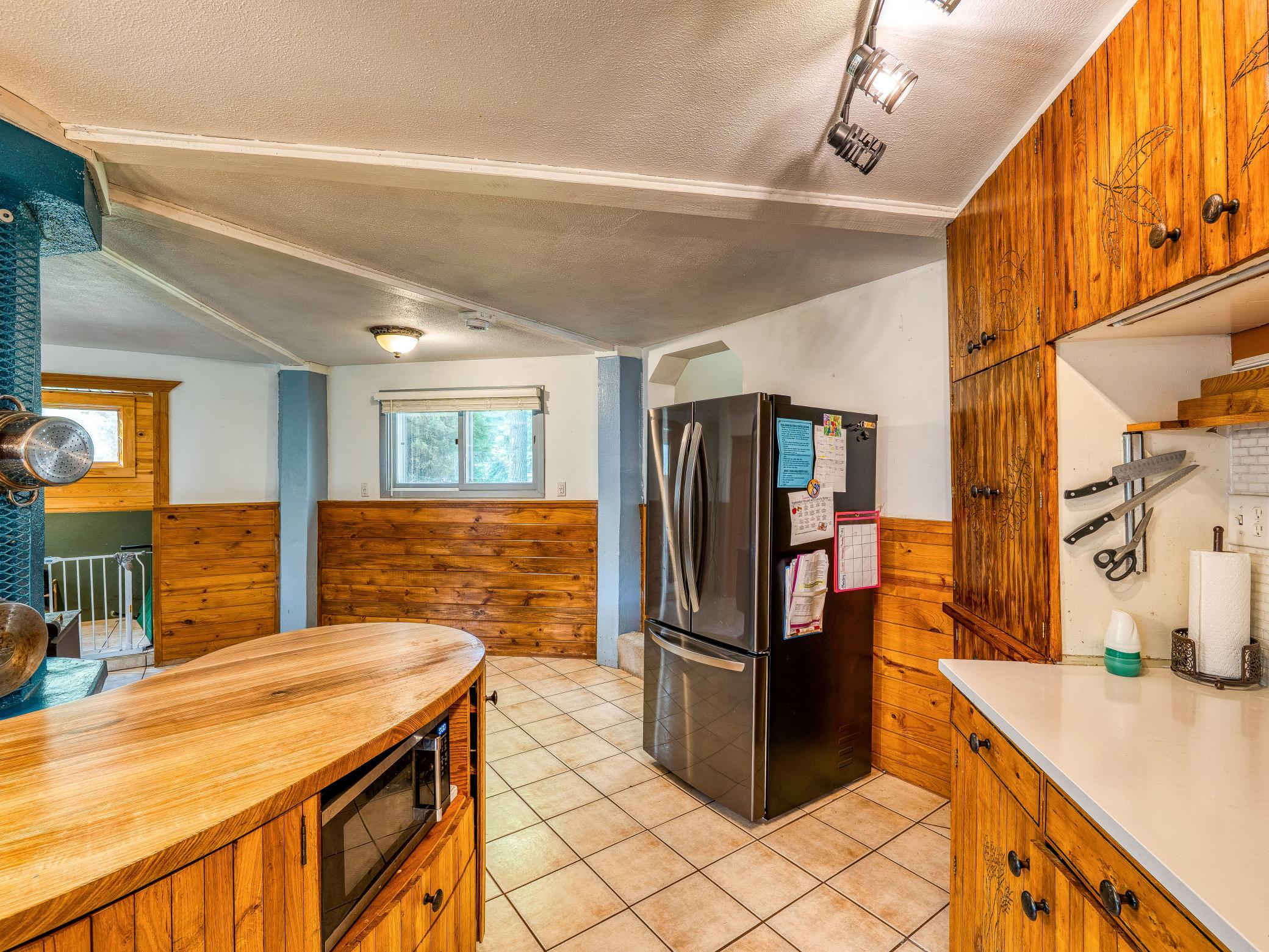 11081 Hillcrest Drive Ne Property Photo 11