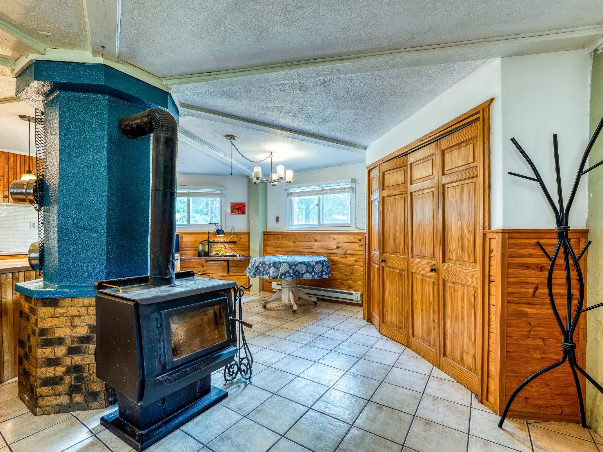 11081 Hillcrest Drive Ne Property Photo 13