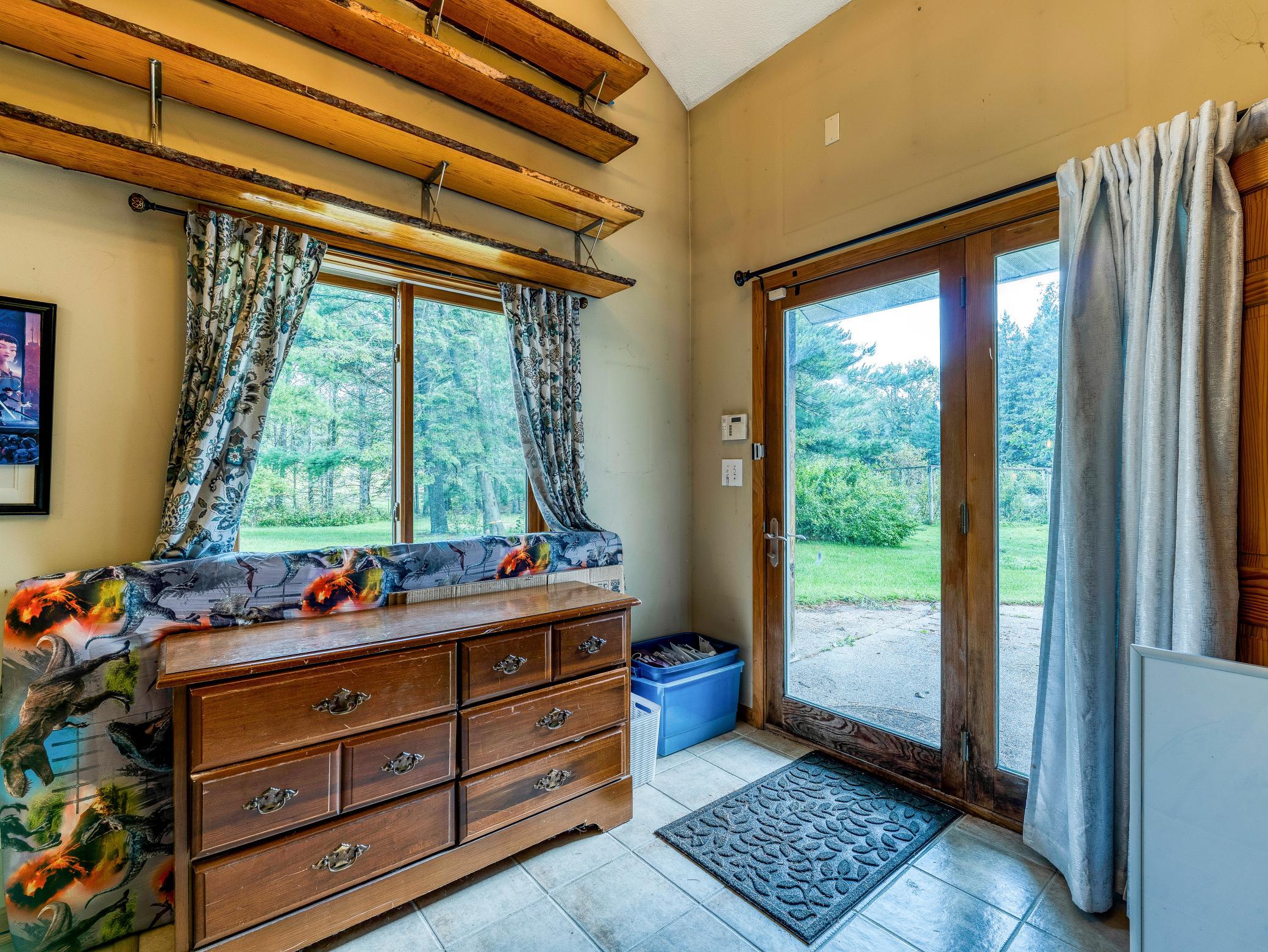 11081 Hillcrest Drive Ne Property Photo 28