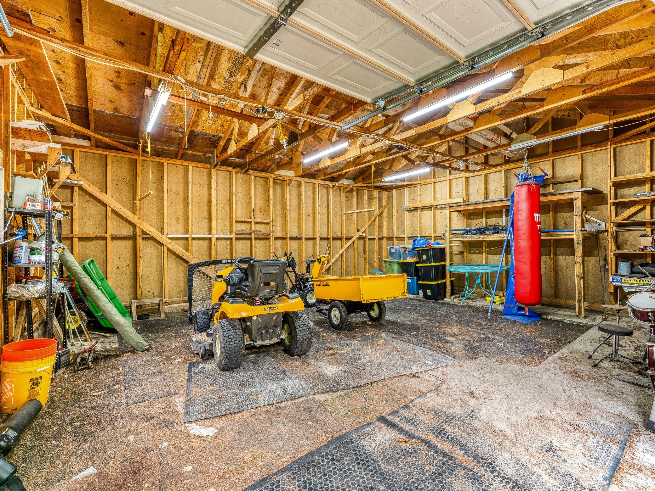11081 Hillcrest Drive Ne Property Photo 43