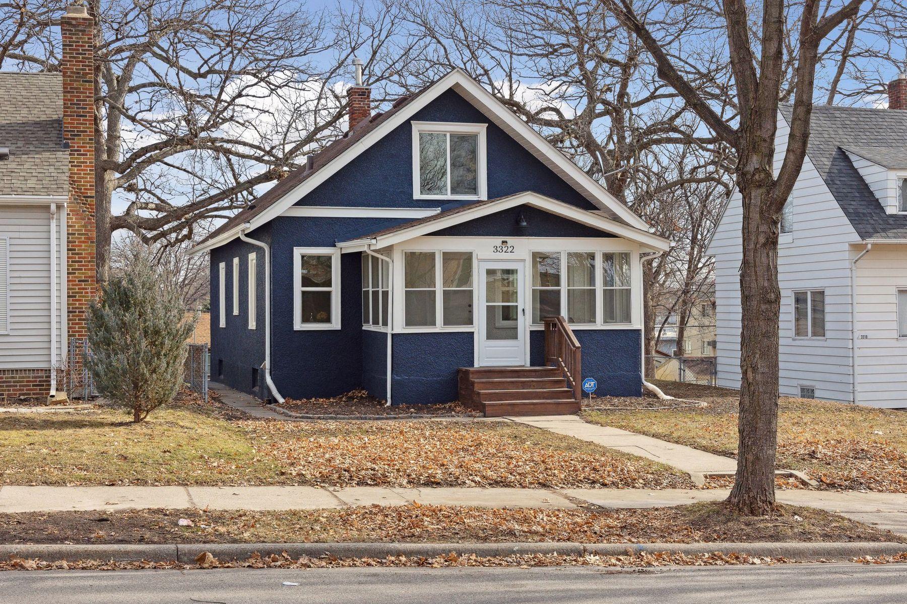 3322 Girard Avenue N Property Photo 1