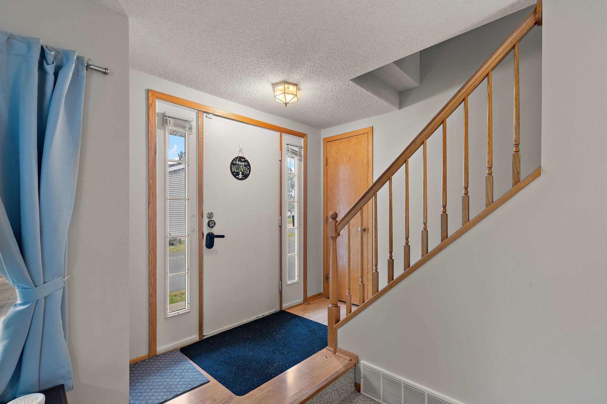 1619 10th Avenue Se B Property Photo 9