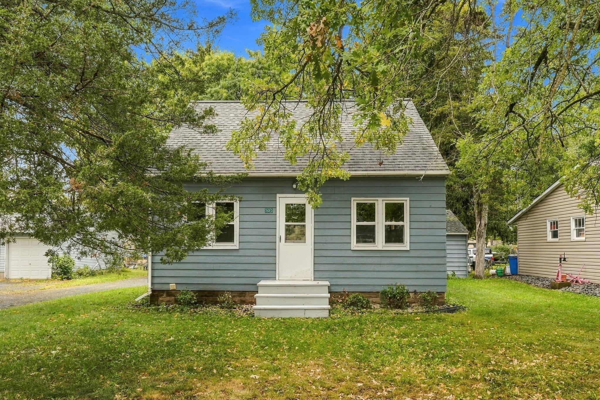 303 8th Avenue Property Photo 1
