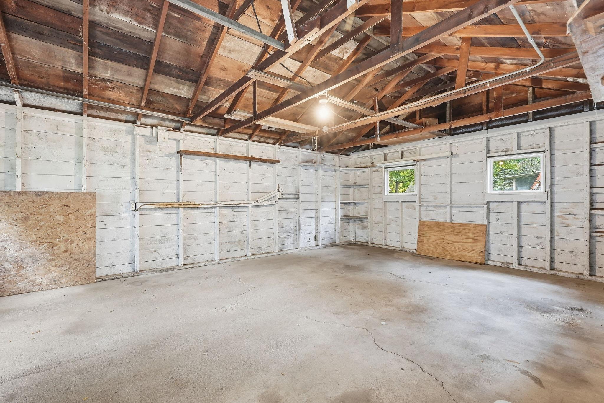 303 8th Avenue Property Photo 16