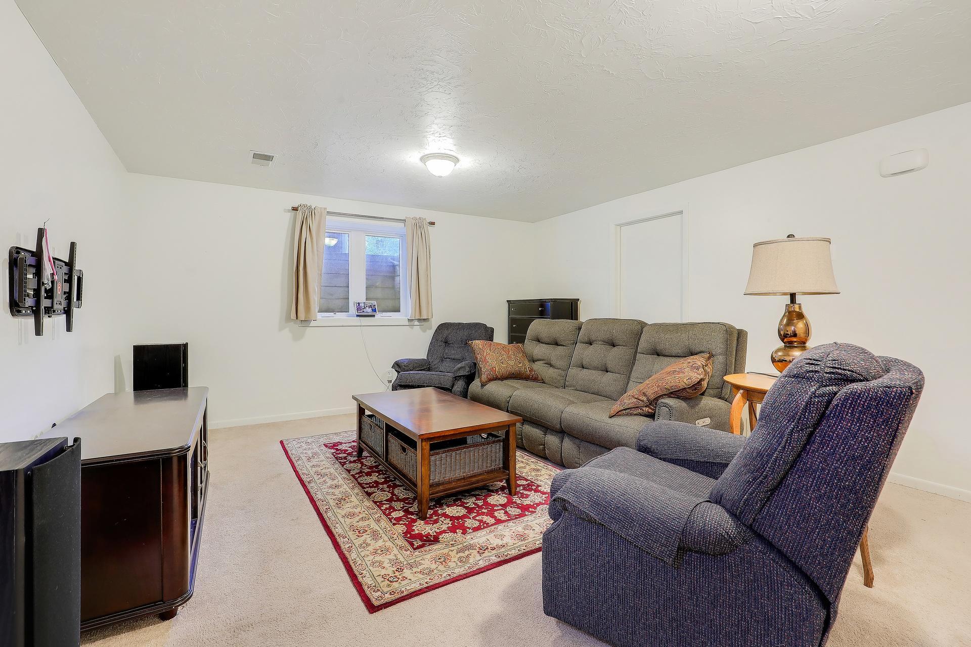 1065 Minnesota Street S Property Photo 19