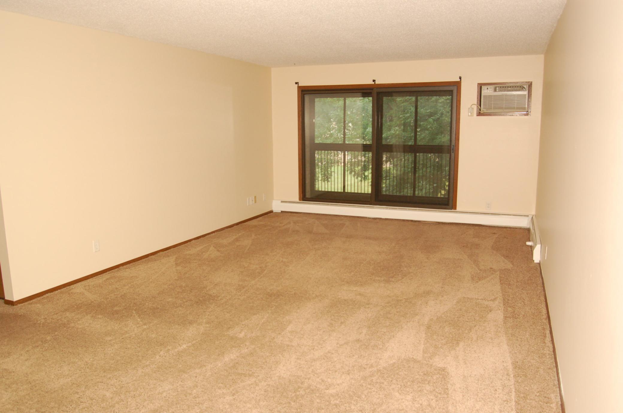 1887 Silver Bell Road 318 Property Photo 5