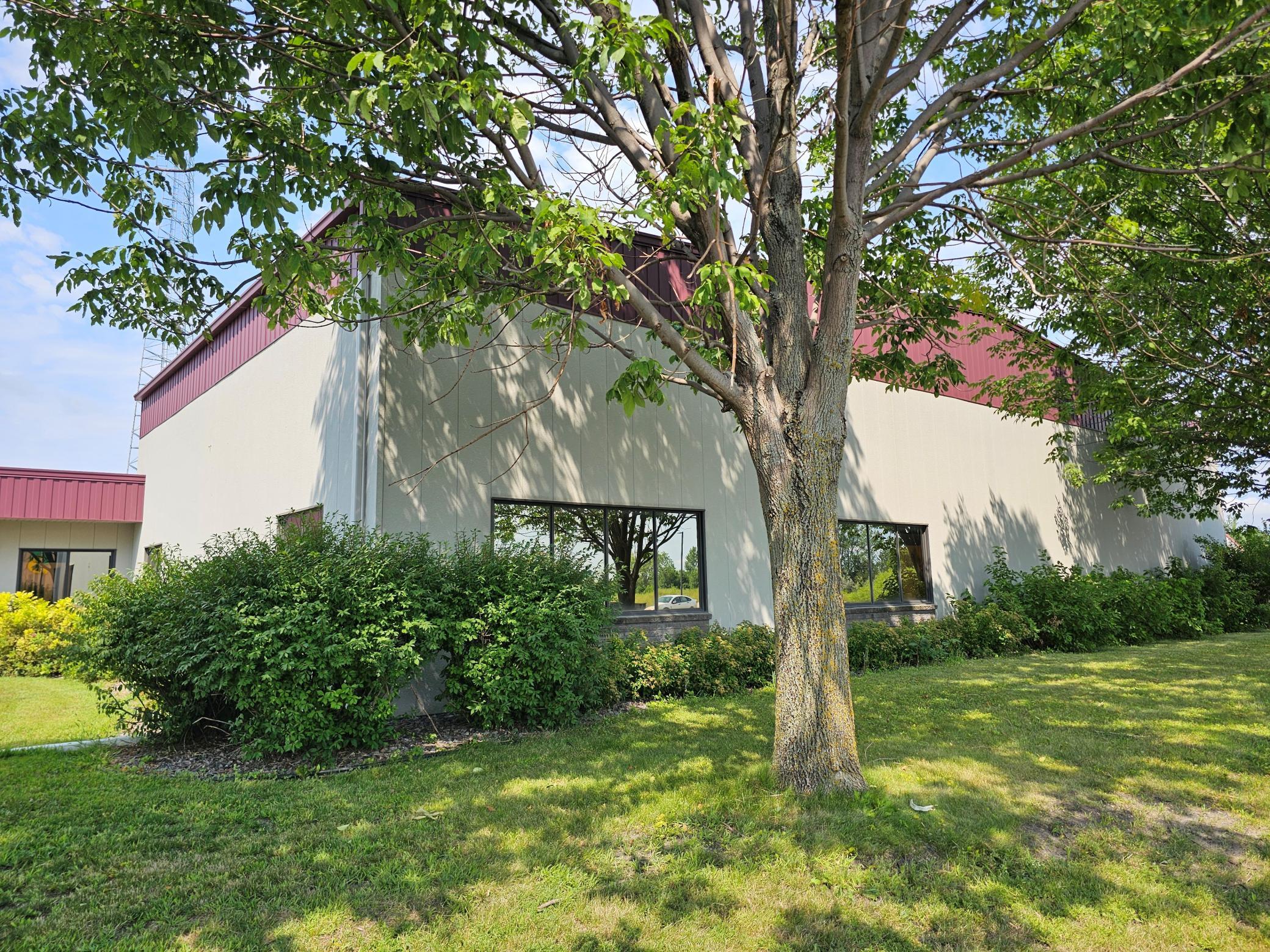 222 20th Street Se Property Photo 5