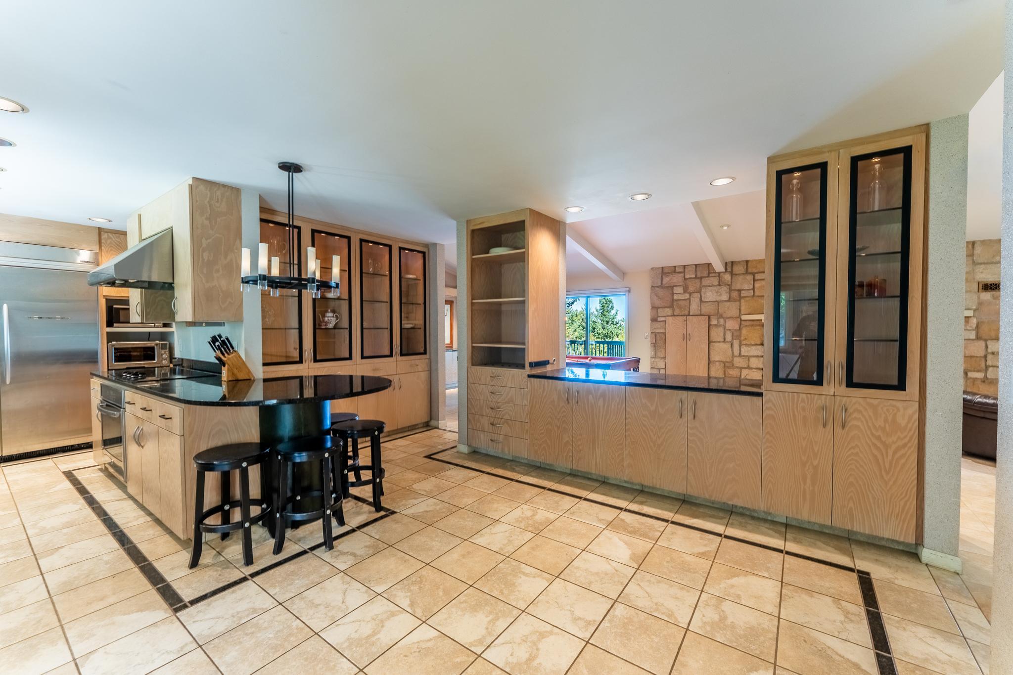 361 Oak Knoll Drive Property Photo 12