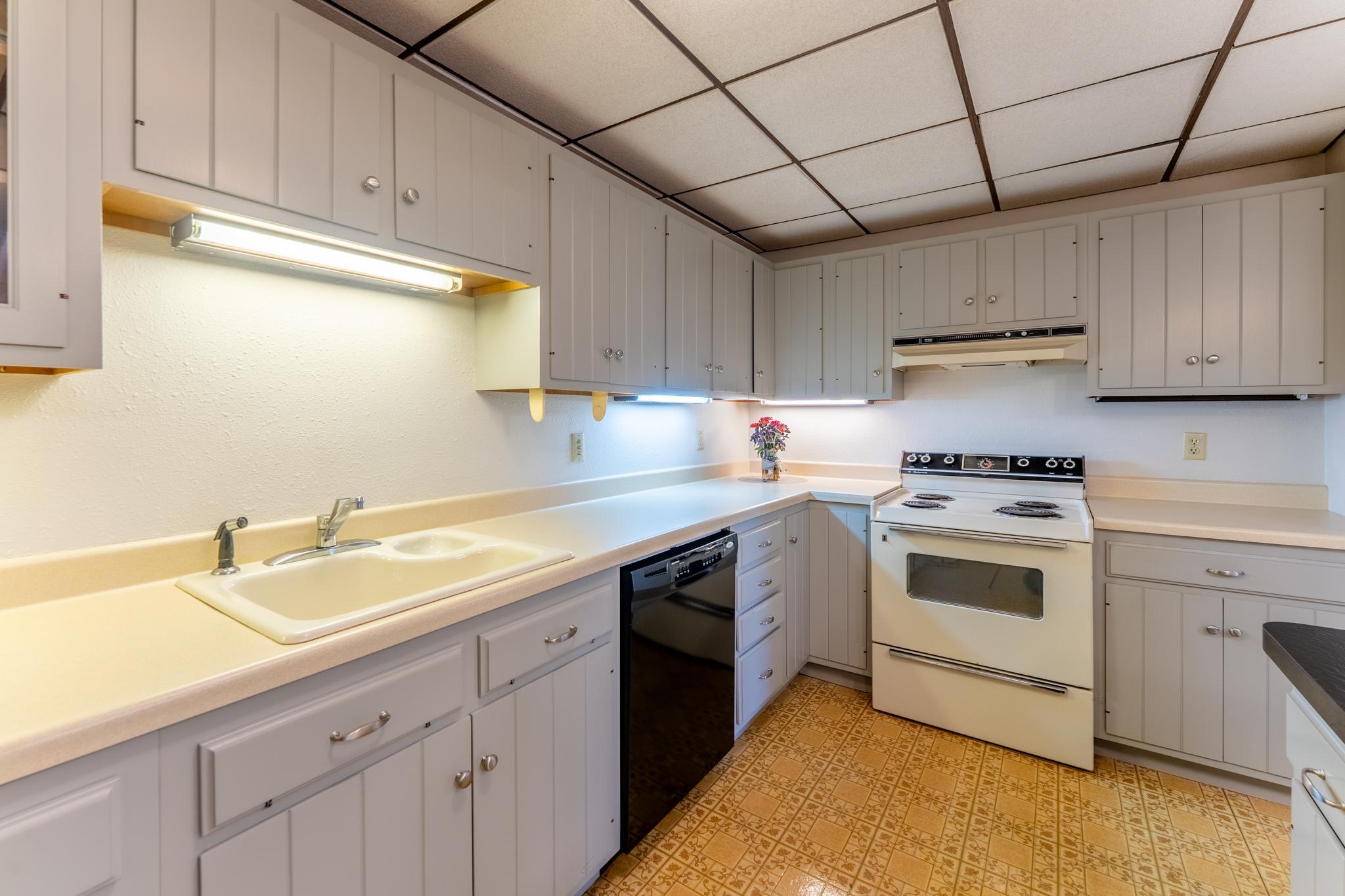 361 Oak Knoll Drive Property Photo 23